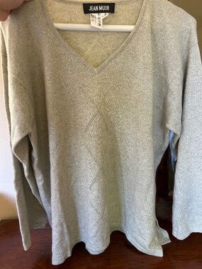 Jean Muir Vintage Cashmere Blend V-Neck Sweater Made in Scotland M